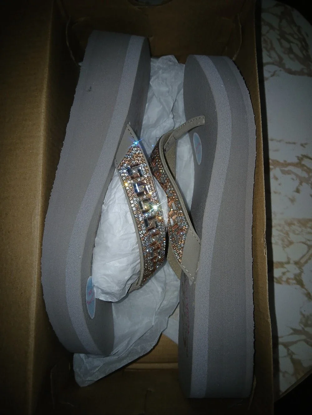 NWT Women's Vega Cali Sketchers Wedges.